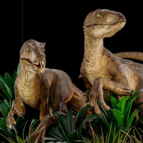 Just The Two Raptors Jurassic Park Deluxe Art 1/10 Scale Statue by Iron Studios